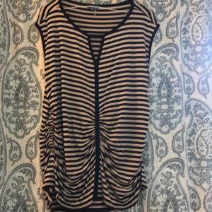 Vince Camuto Black and Tan tank